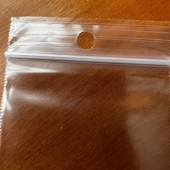 650+ cello bags 2x3 inch with hang hole - Picture 4 of 4